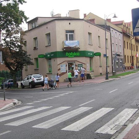 צ'סטוצ'ובה Apartament Pod Jasna Gora מראה חיצוני תמונה